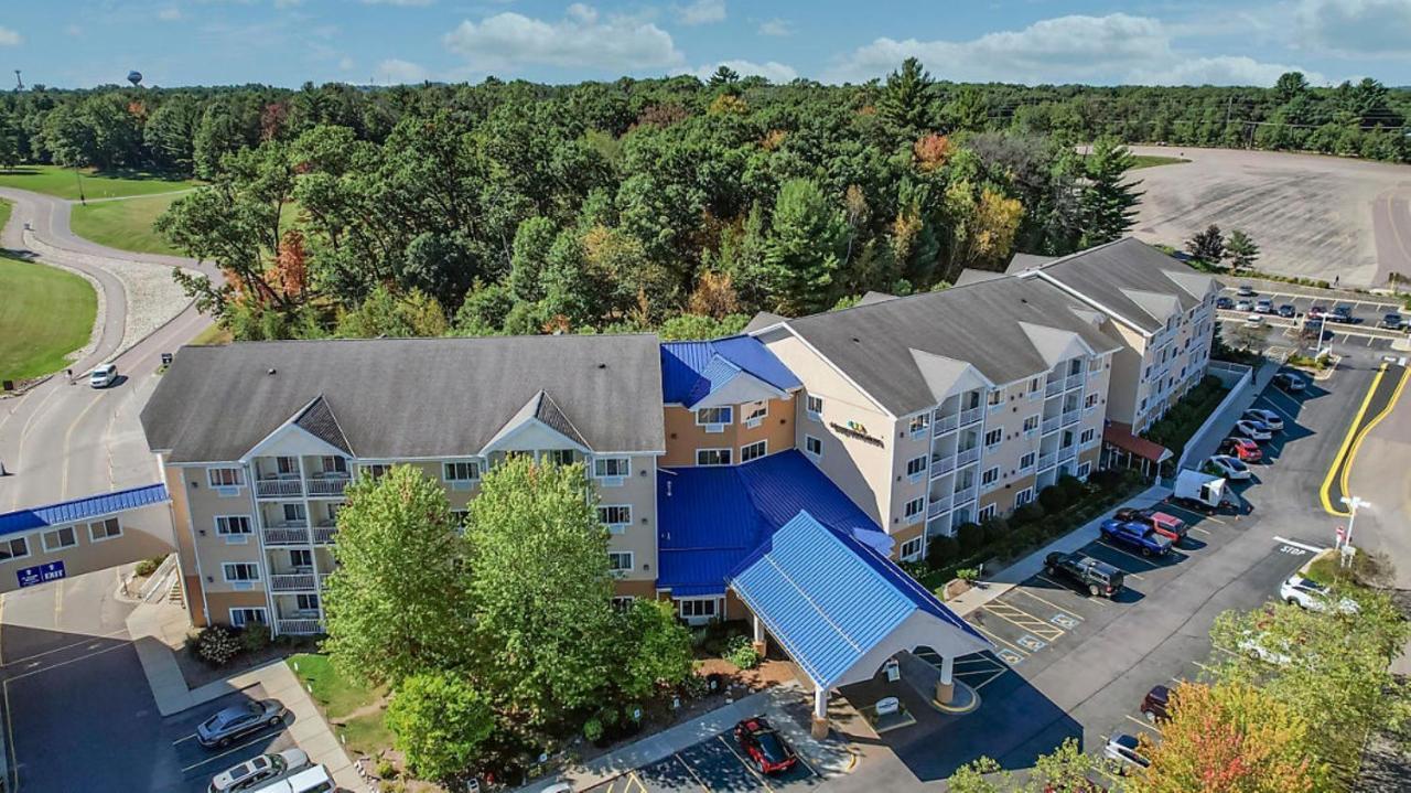 Bluegreen Vacations Odyssey Dells Hotel Wisconsin Dells