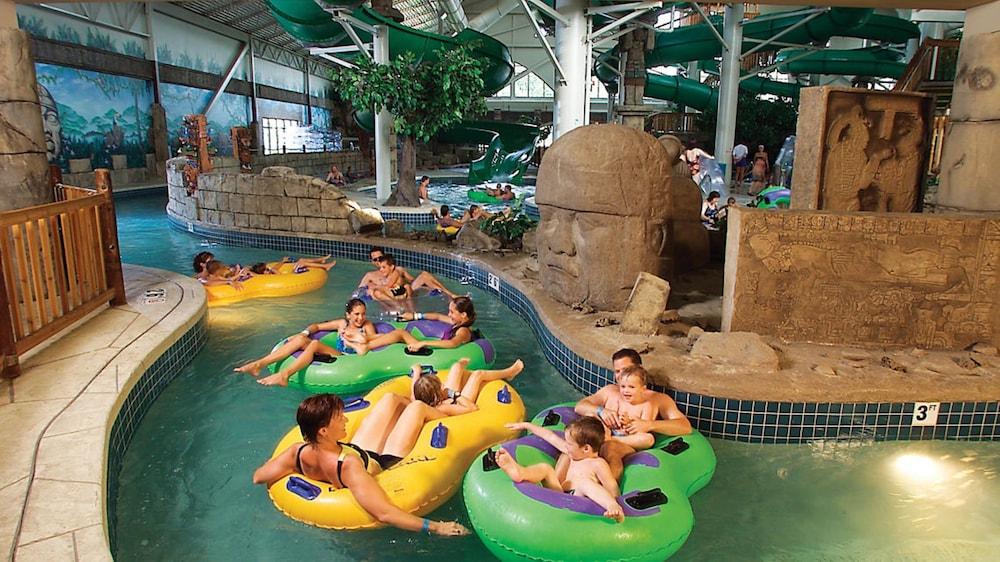 Bluegreen Vacations Odyssey Dells Hotel